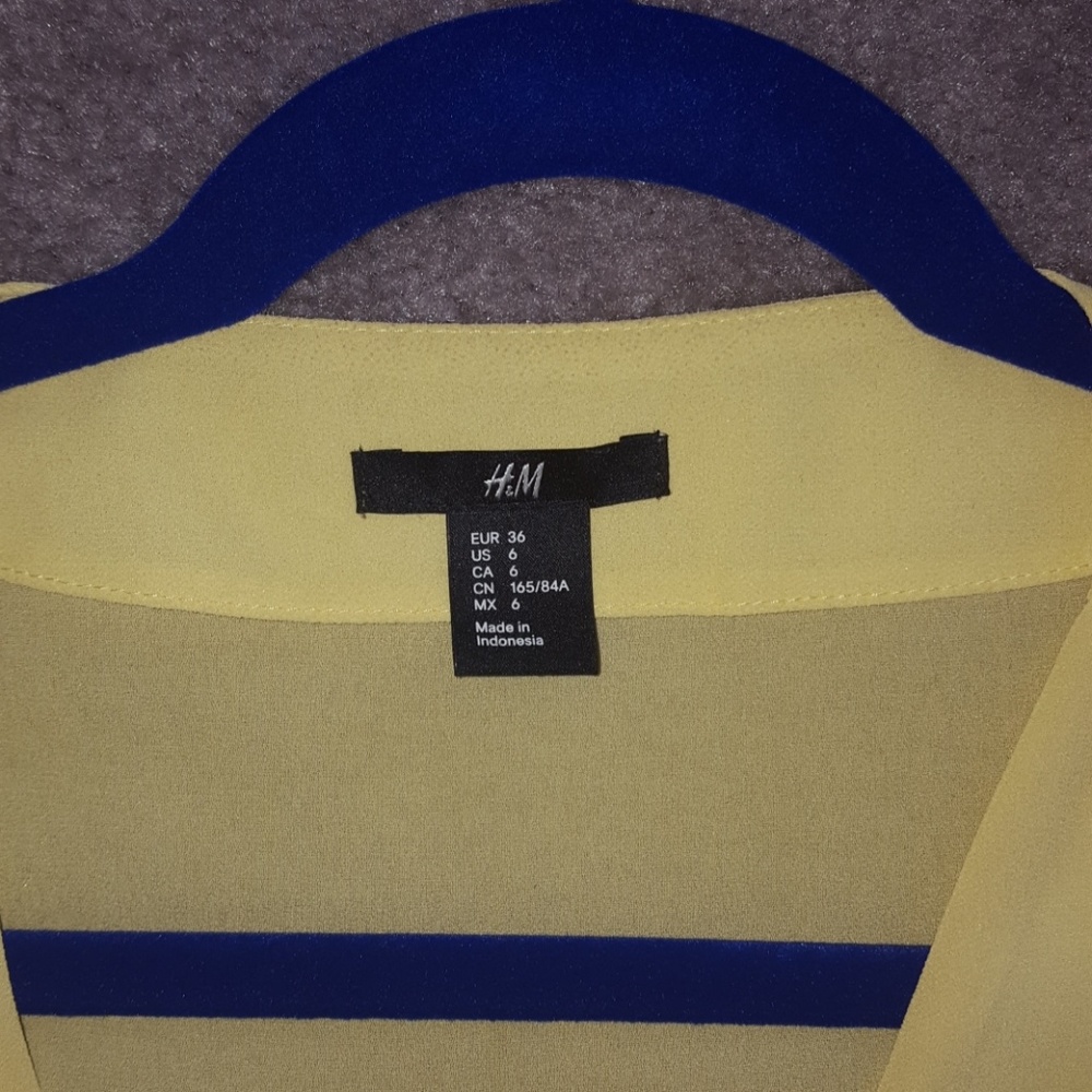 Blouse - Picture 3 of 3